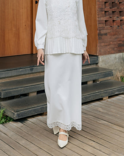 OMARA x Heidy Zamora Bordered Lace Skirt | Rok Wanita - Quiet Ornament Sarimbit Series