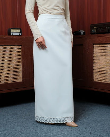 OMARA x Heidy Zamora Bordered Lace Skirt | Rok Wanita - Quiet Ornament Sarimbit Series