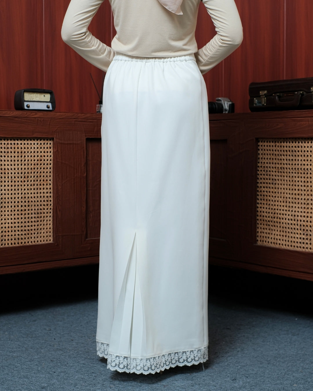 OMARA x Heidy Zamora Bordered Lace Skirt | Rok Wanita - Quiet Ornament Sarimbit Series