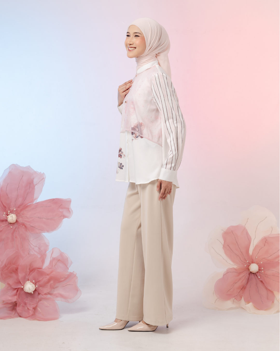 OMARA Charita Blossom Sheer Blouse | Kemeja Blouse Wanita - Gardenia
