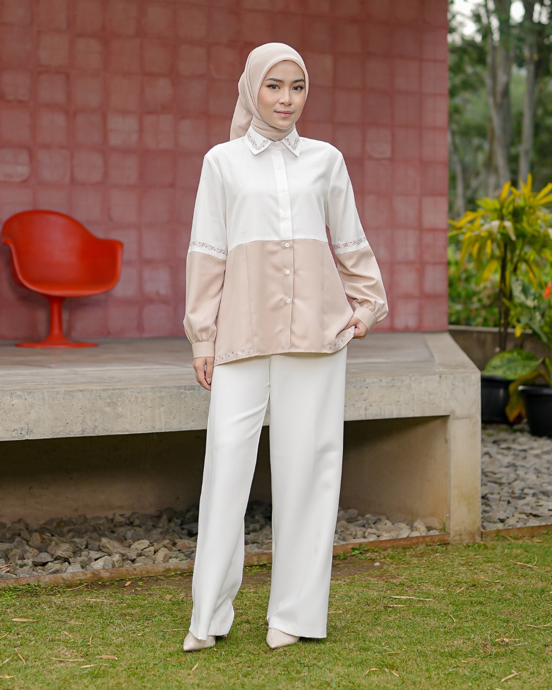 OMARA Alvina Two Tone Embroidery Shirt | Kemeja Blouse Wanita