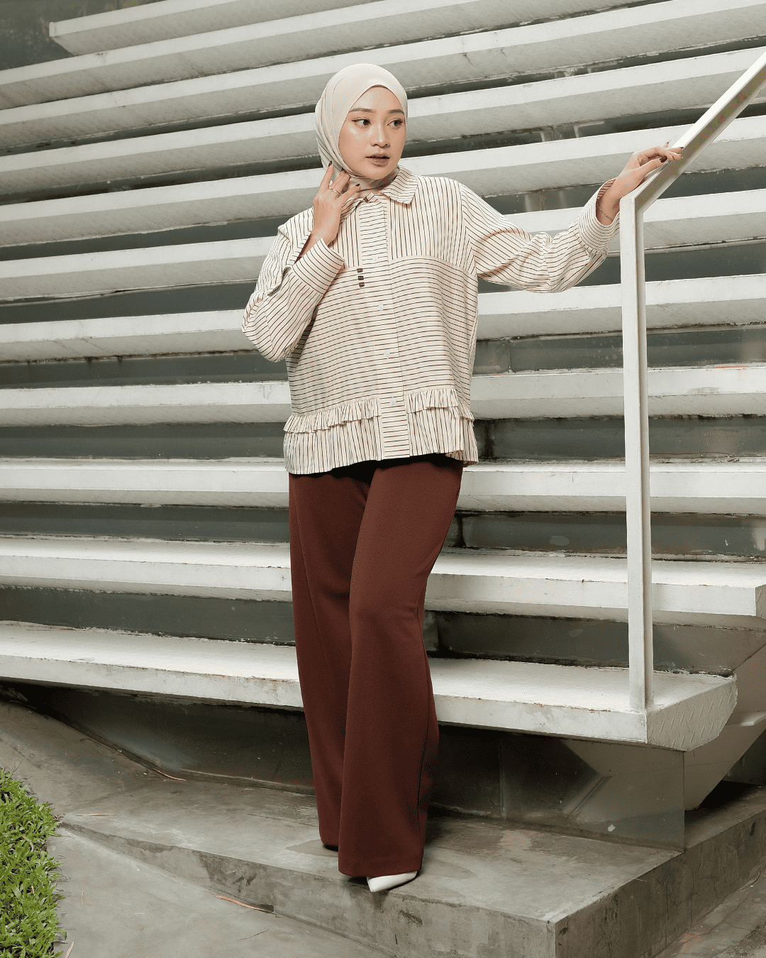 OMARA Aruna Stripe Ruffle Shirt | Kemeja Blouse Wanita - Mosaic