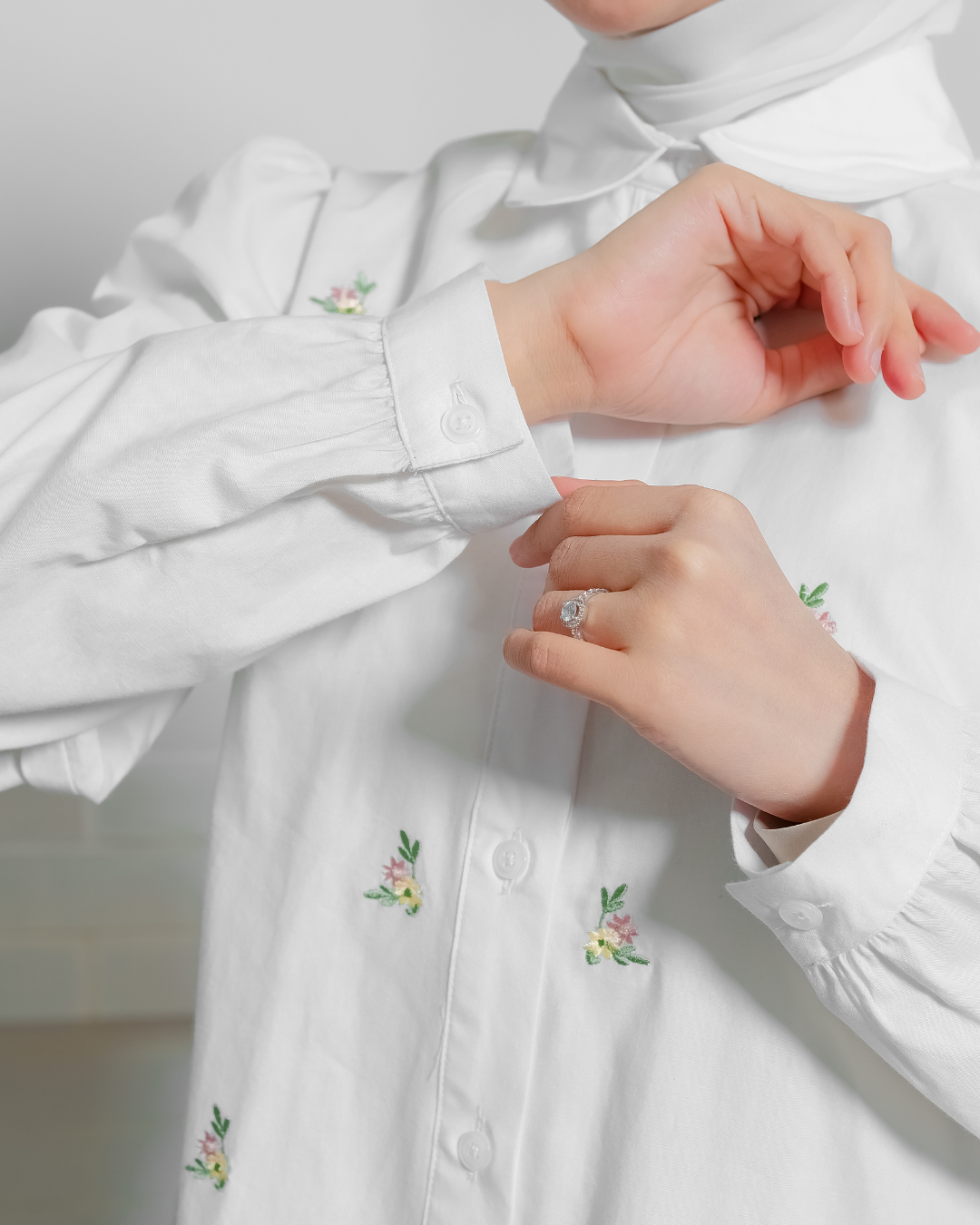 OMARA Venezia Scallop Flower Embroidery Shirt | Kemeja Blouse Wanita