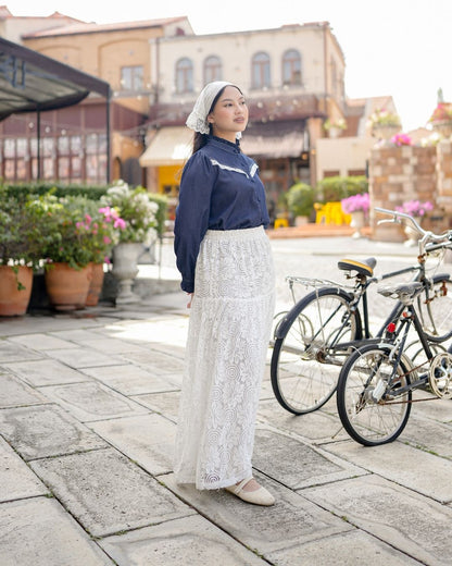 OMARA Neira Blanche Lace Skirt | Rok Wanita - Soft Reverie