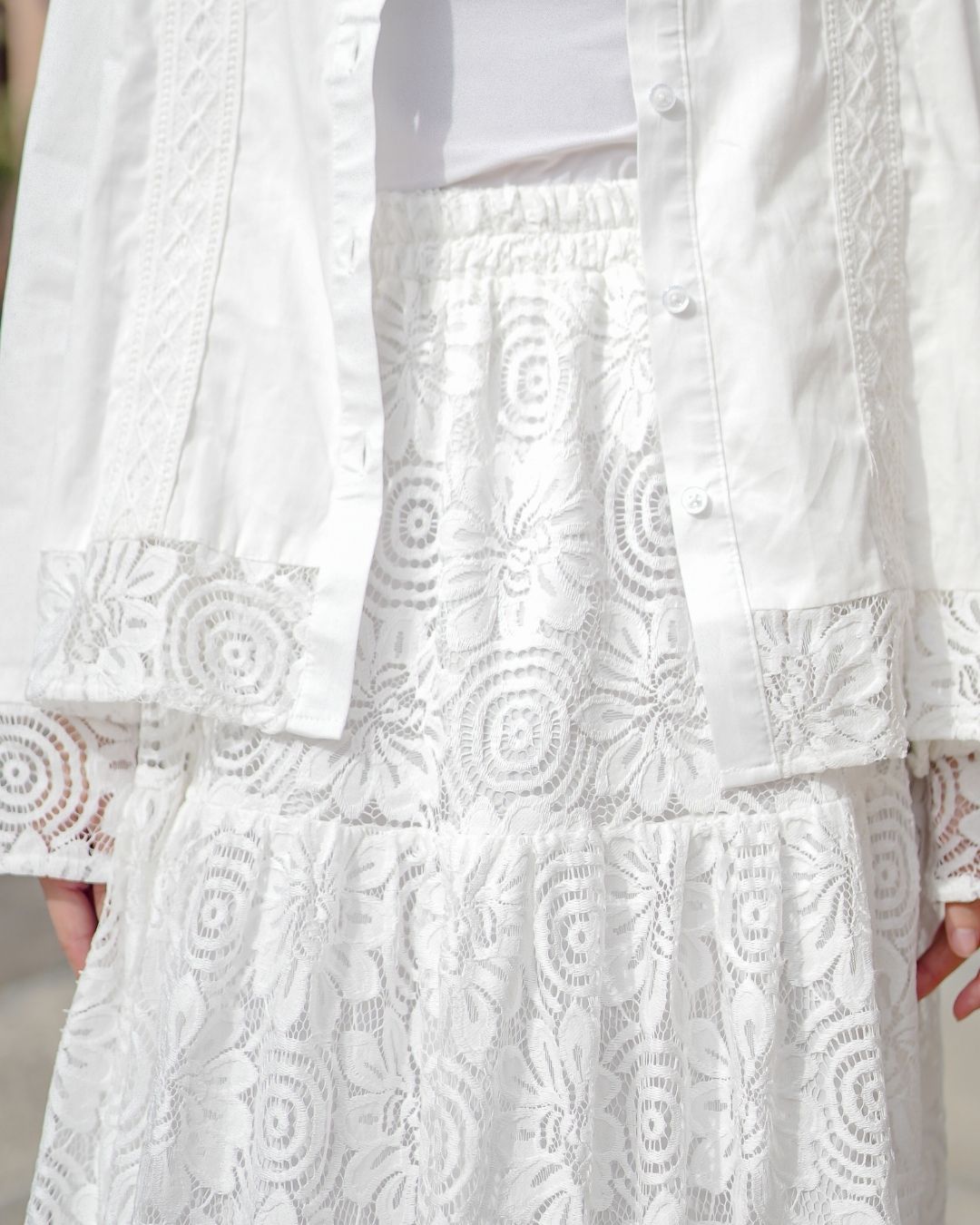 OMARA Neira Blanche Lace Skirt | Rok Wanita - Soft Reverie