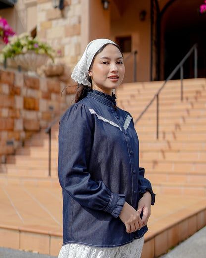 OMARA Nayla Lace-Trim Denim Blouse | Atasan Wanita - Soft Reverie