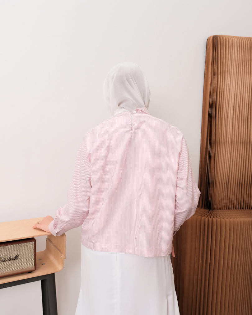 OMARA Zanera Diagonal Layer Blouse | Kemeja Blouse Wanita - Easeé