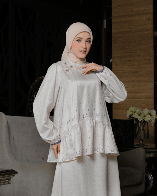 OMARA Tanisha Ruffle Blouse | Atasan Wanita - Rona Sarimbit Series