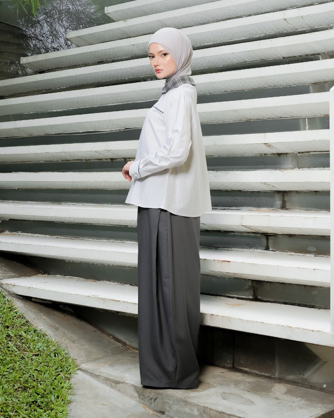 OMARA Ayani Tartan Blouse | Kemeja Blouse Wanita - Mosaic