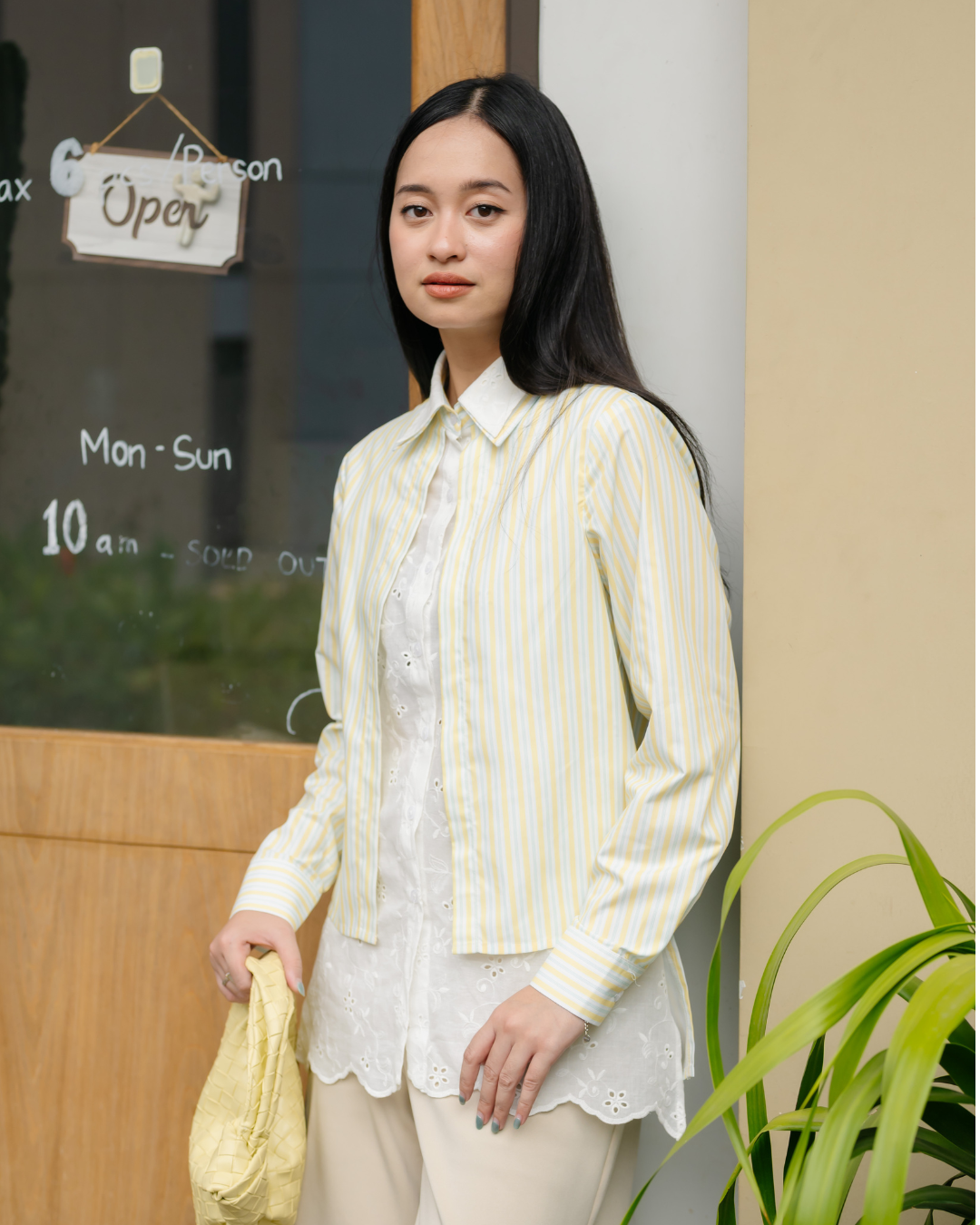 Belmira Stripe Embroidery Shirt