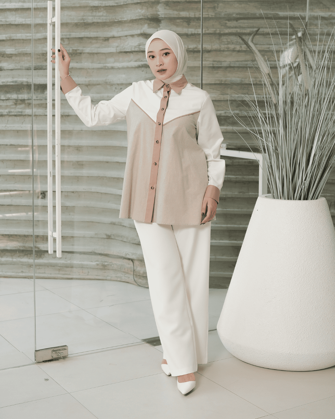 OMARA Anira Contrast Shirt | Kemeja Blouse Wanita - Mosaic