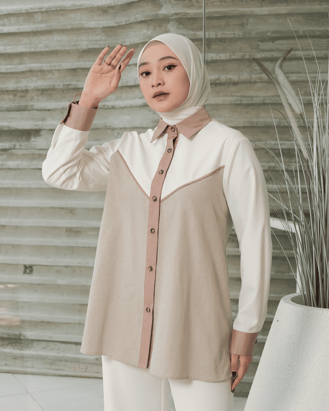OMARA Anira Contrast Shirt | Kemeja Blouse Wanita - Mosaic