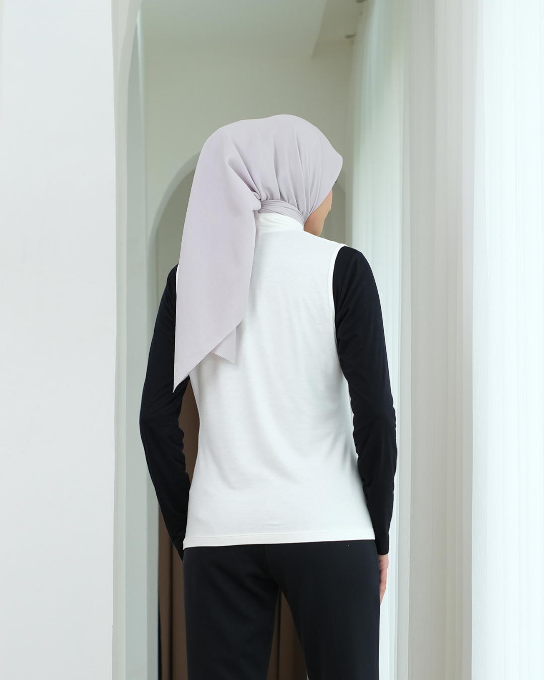 OMARA Inner Turtle Neck Sleeveless | Manset Tanpa Lengan - Basic Collection
