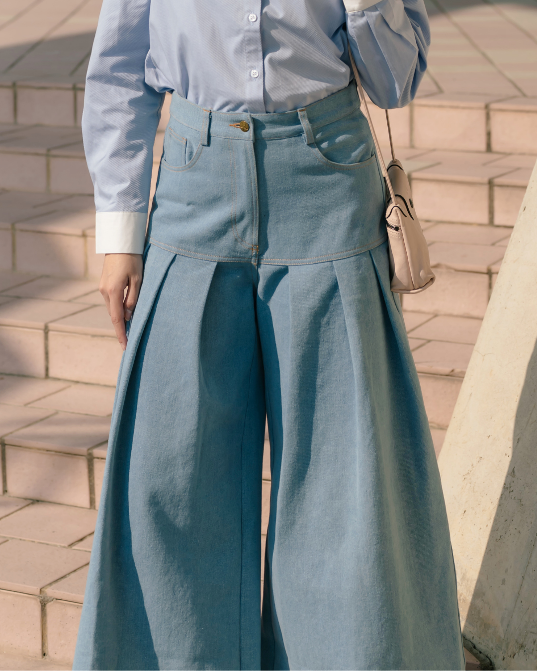 OMARA Verissa Pleats Denim Pants | Celana Jeans Wanita - Seoul Stroll