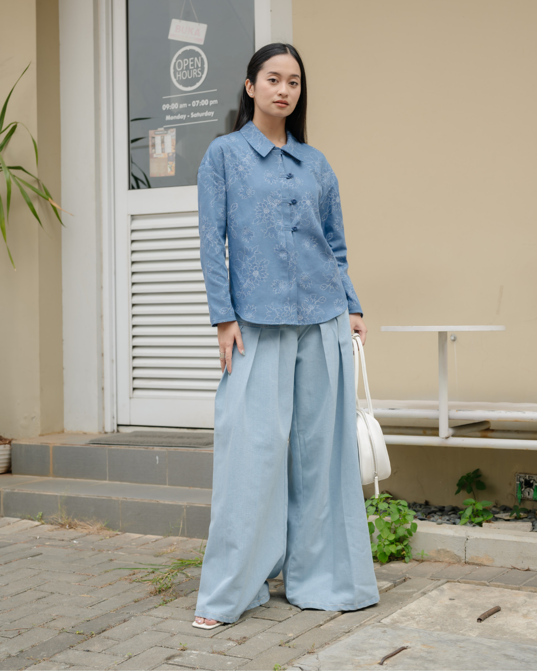 Baila Flower Oriental Denim Shirt