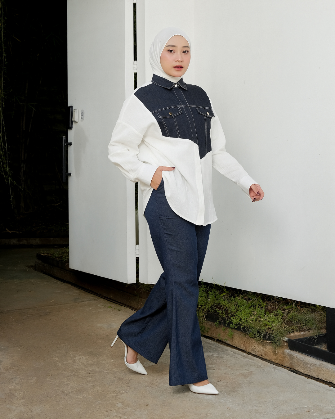 OMARA Ayra Patchwork Denim Shirt | Kemeja Blouse Wanita - Mosaic