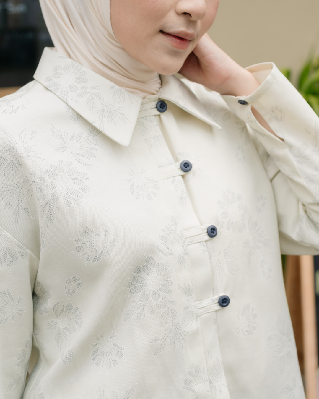 Baila Flower Oriental Denim Shirt