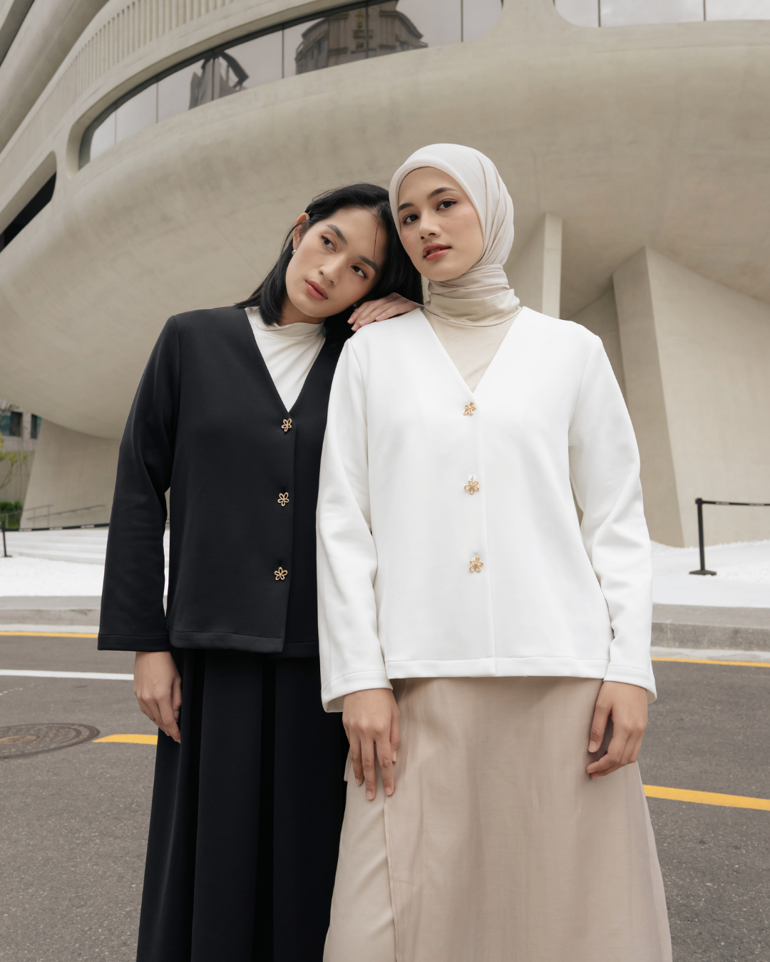 OMARA Vianna Flower Button Outer | Cardigan Vest Wanita - Seoul Stroll