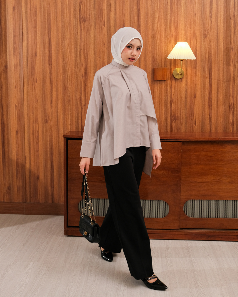 OMARA Zeya Flow Drape Blouse | Kemeja Blouse Wanita - Easeé