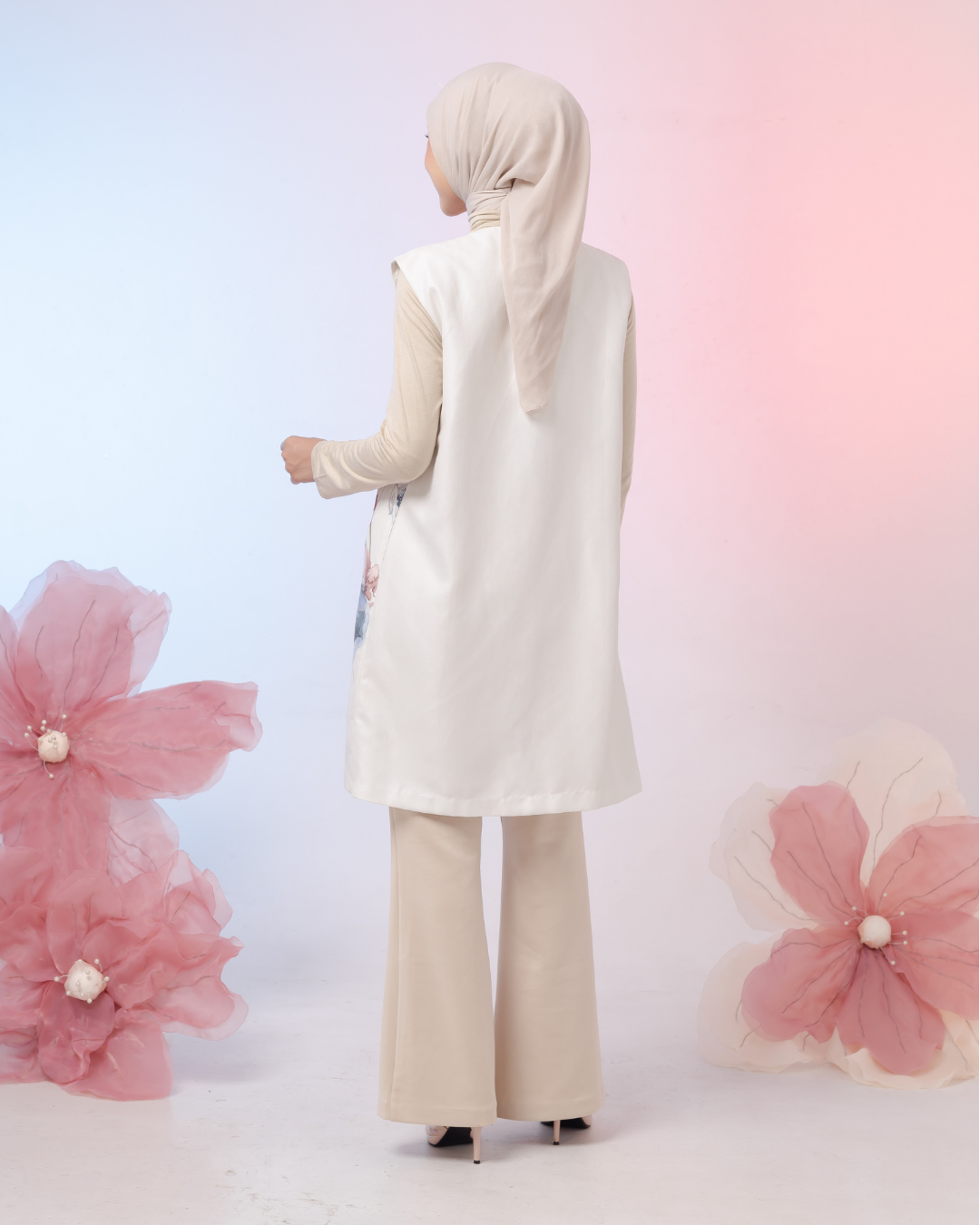 OMARA Chayla Garden Brush Vest | Rompi Wanita - Gardenia