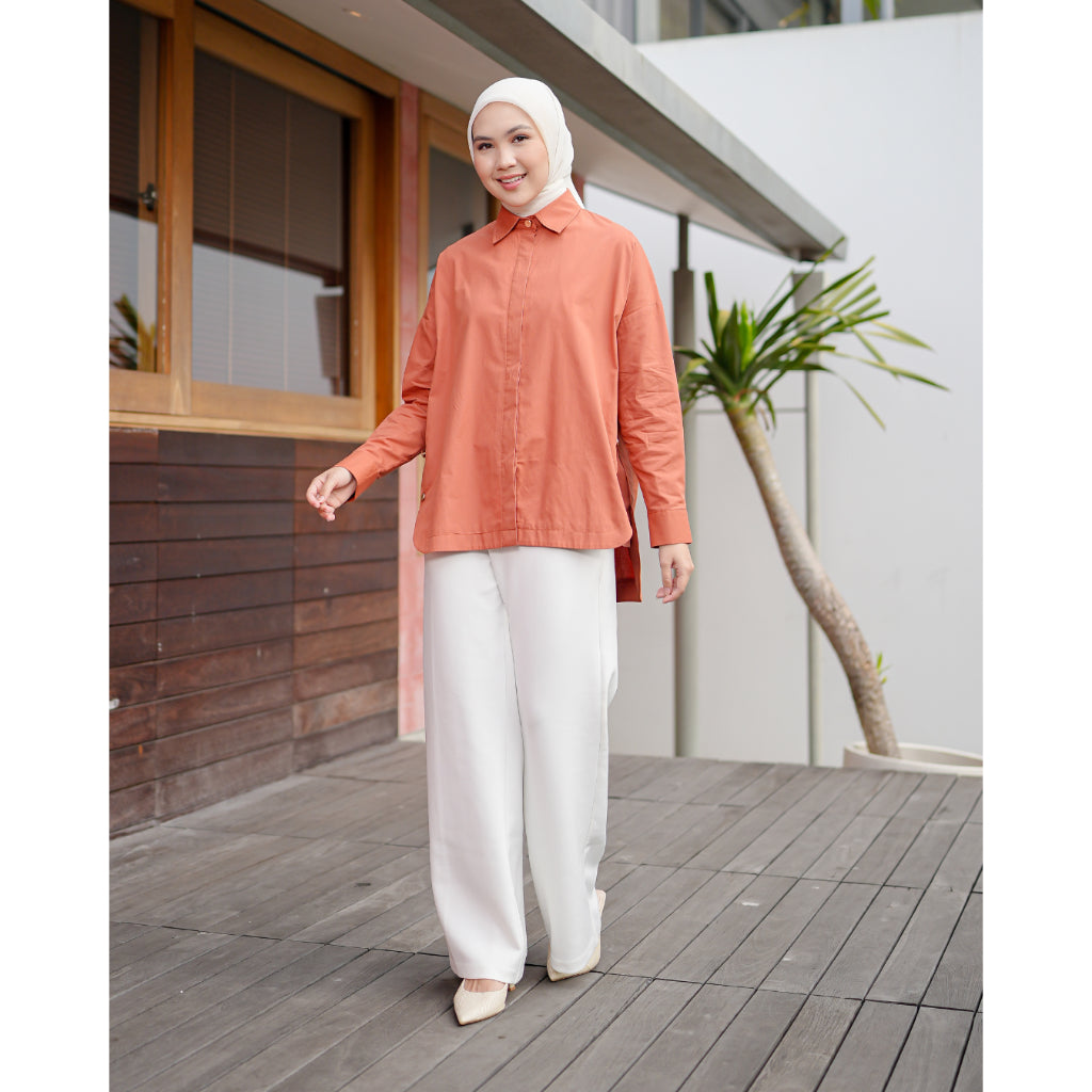 OMARA Fontana Oversized Gold Button Shirt | Kemeja Blouse Wanita